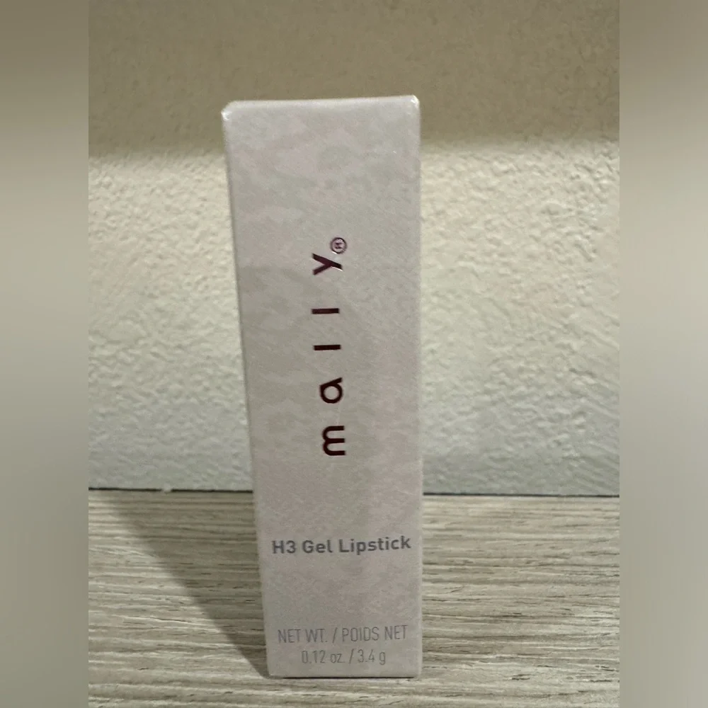 Mally Beauty Class Color Lipstick Hibiscus 0.13 oz.  New in box